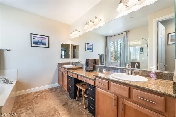 $864,900 | 2398 Sunburst View Street, Henderson, NV 89052