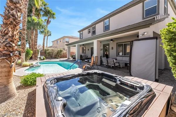 $864,900 | 2398 Sunburst View Street, Henderson, NV 89052
