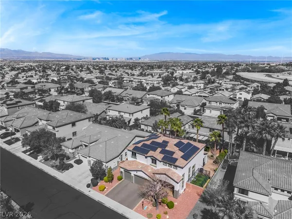 $864,900 | 2398 Sunburst View Street, Henderson, NV 89052