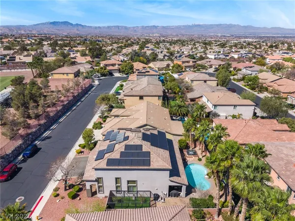 $864,900 | 2398 Sunburst View Street, Henderson, NV 89052
