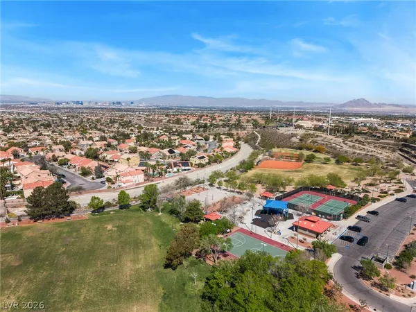 $864,900 | 2398 Sunburst View Street, Henderson, NV 89052