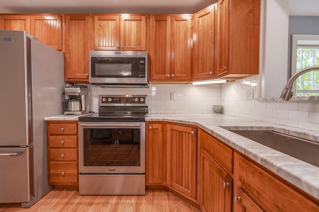 26 Scotland Road Hatfield, MA 01038 - Photo 17 of 42
