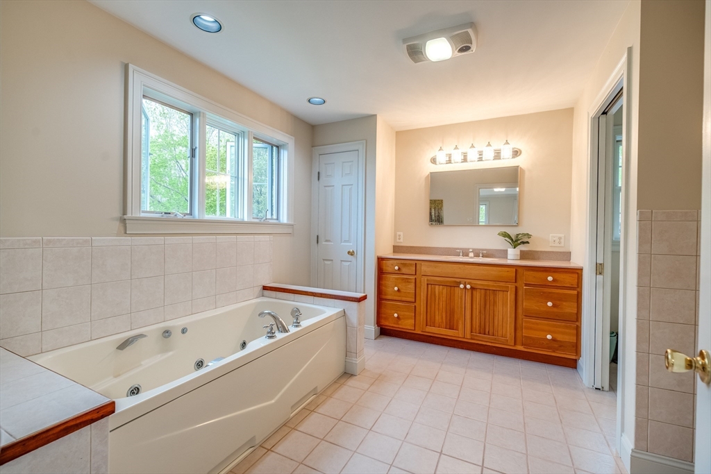 26 Scotland Road Hatfield, MA 01038 - Photo 25 of 42