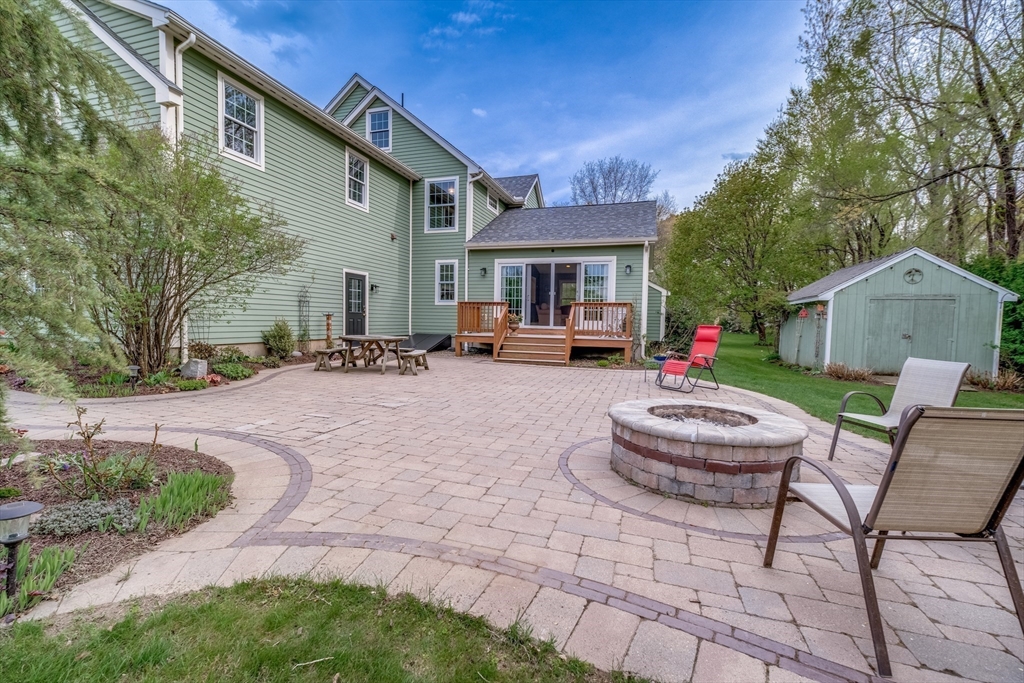 26 Scotland Road Hatfield, MA 01038 - Photo 5 of 42