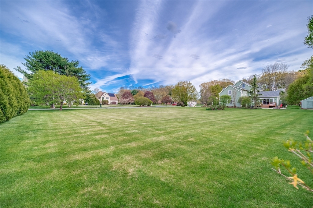 26 Scotland Road Hatfield, MA 01038 - Photo 10 of 42