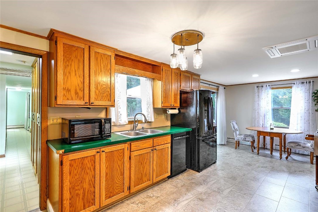 89 Skunk Hill Road Hopkinton, RI 02832 - Photo 22 of 50