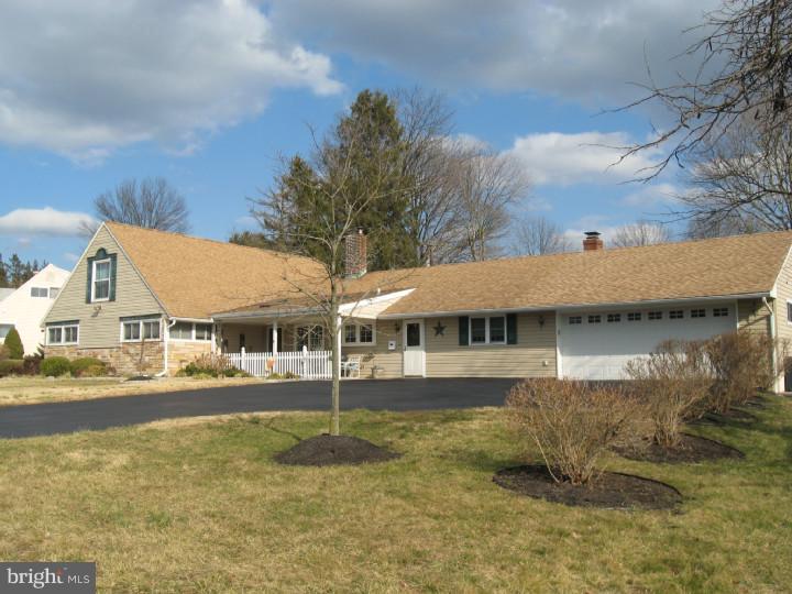 26 Fountain Road Levittown, PA 19056 - Photo 1 of 25 Exterior