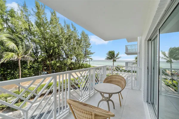 $18,000 | 170 North Ocean Boulevard, Unit 304, Palm Beach, FL 33480