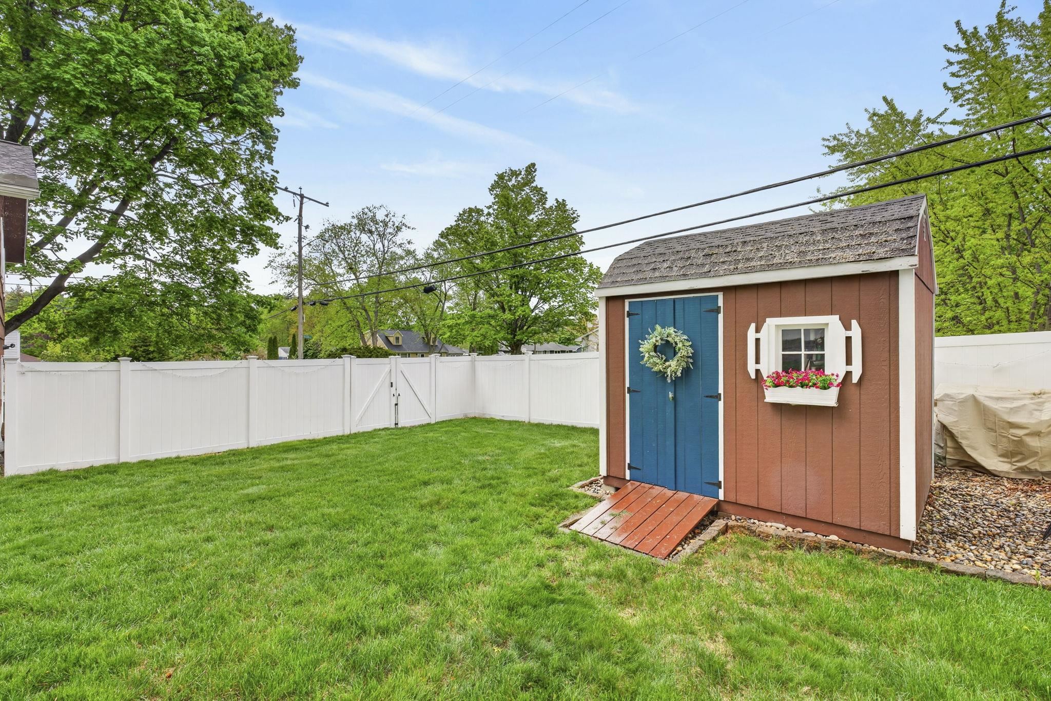 130 Colgate Road Nashua, NH 03064 - Photo 45 of 47