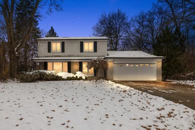 $300,000 | 18971 El Dorado Place, Lathrup Village, MI 48076