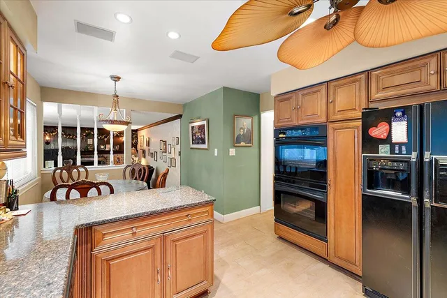 $300,000 | 18971 El Dorado Place, Lathrup Village, MI 48076