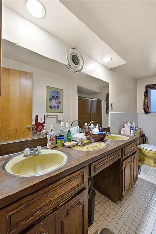 $300,000 | 18971 El Dorado Place, Lathrup Village, MI 48076