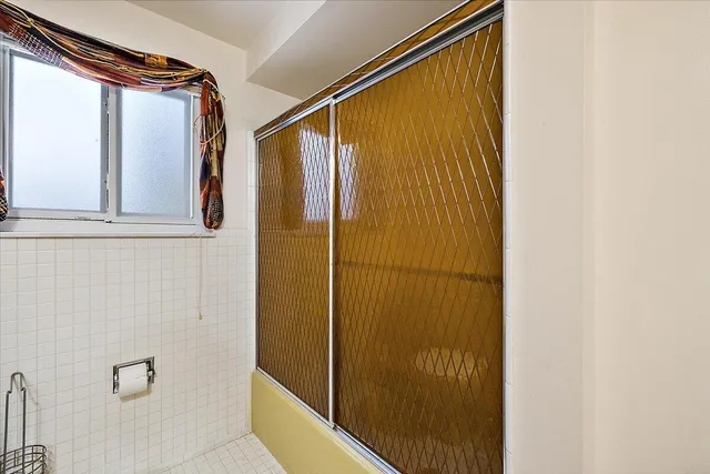 $300,000 | 18971 El Dorado Place, Lathrup Village, MI 48076