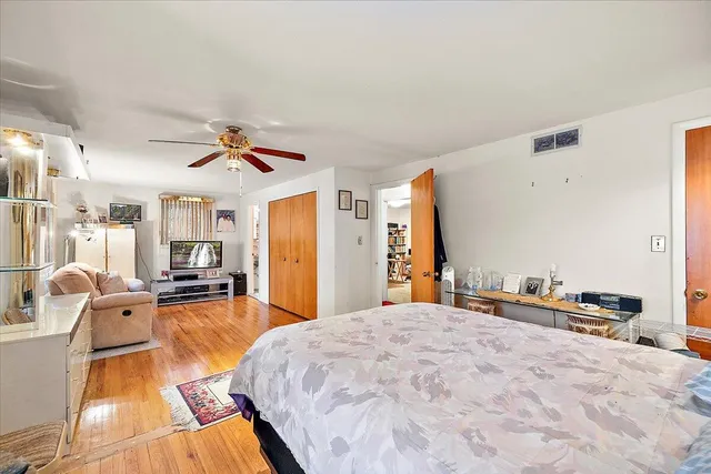 $300,000 | 18971 El Dorado Place, Lathrup Village, MI 48076