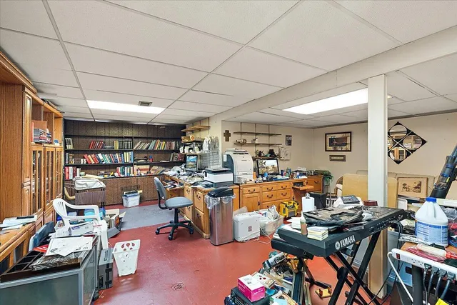 $300,000 | 18971 El Dorado Place, Lathrup Village, MI 48076