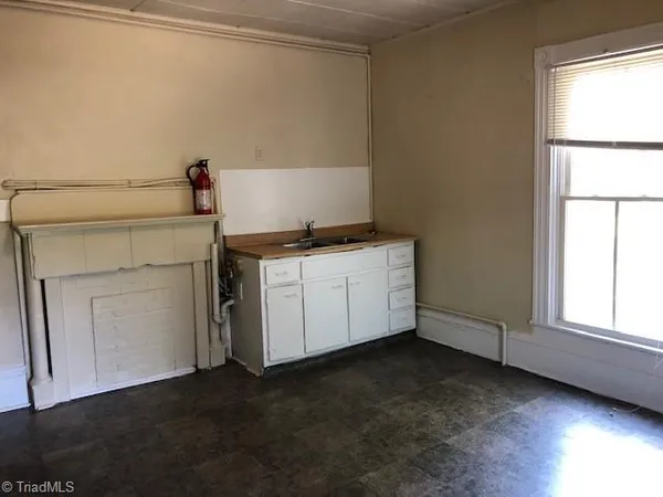 $795 | 803 South Pearson Street, Unit C, Greensboro, NC 27406