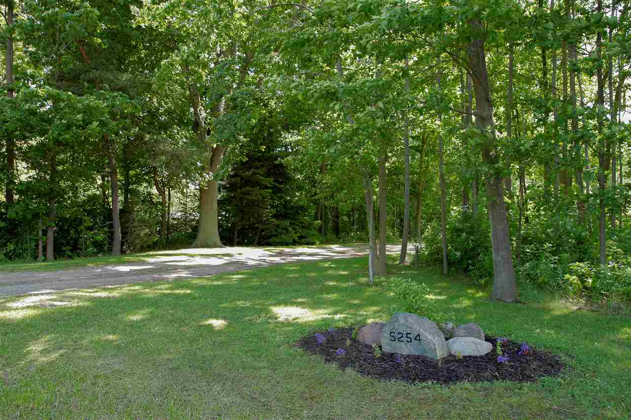 5254 Duffield Road Flushing, MI 48433 - Photo 2 of 57 Private Drive