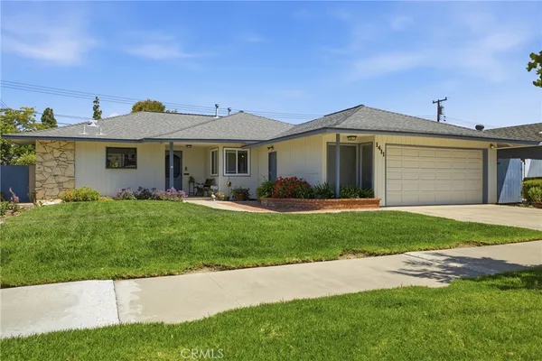 $1,100,000 | 1411 East Concord Avenue, Orange, CA 92867
