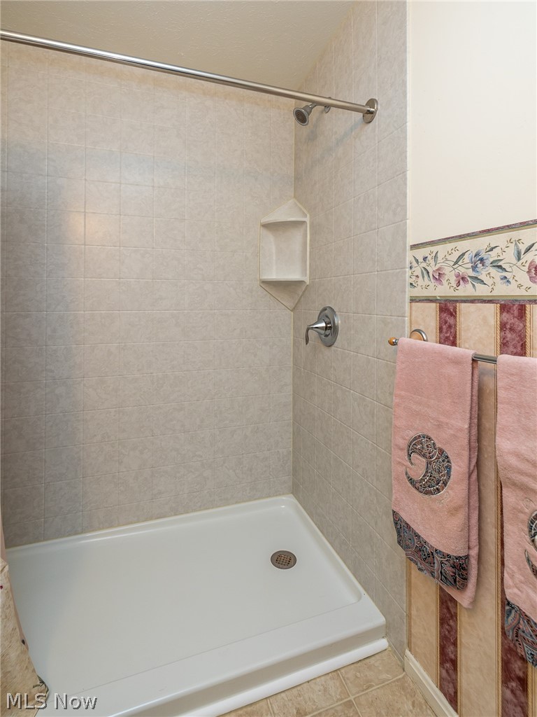 13255 Olde Orchard Road Strongsville, OH 44136 - Photo 15 of 25 Gallery Image 15