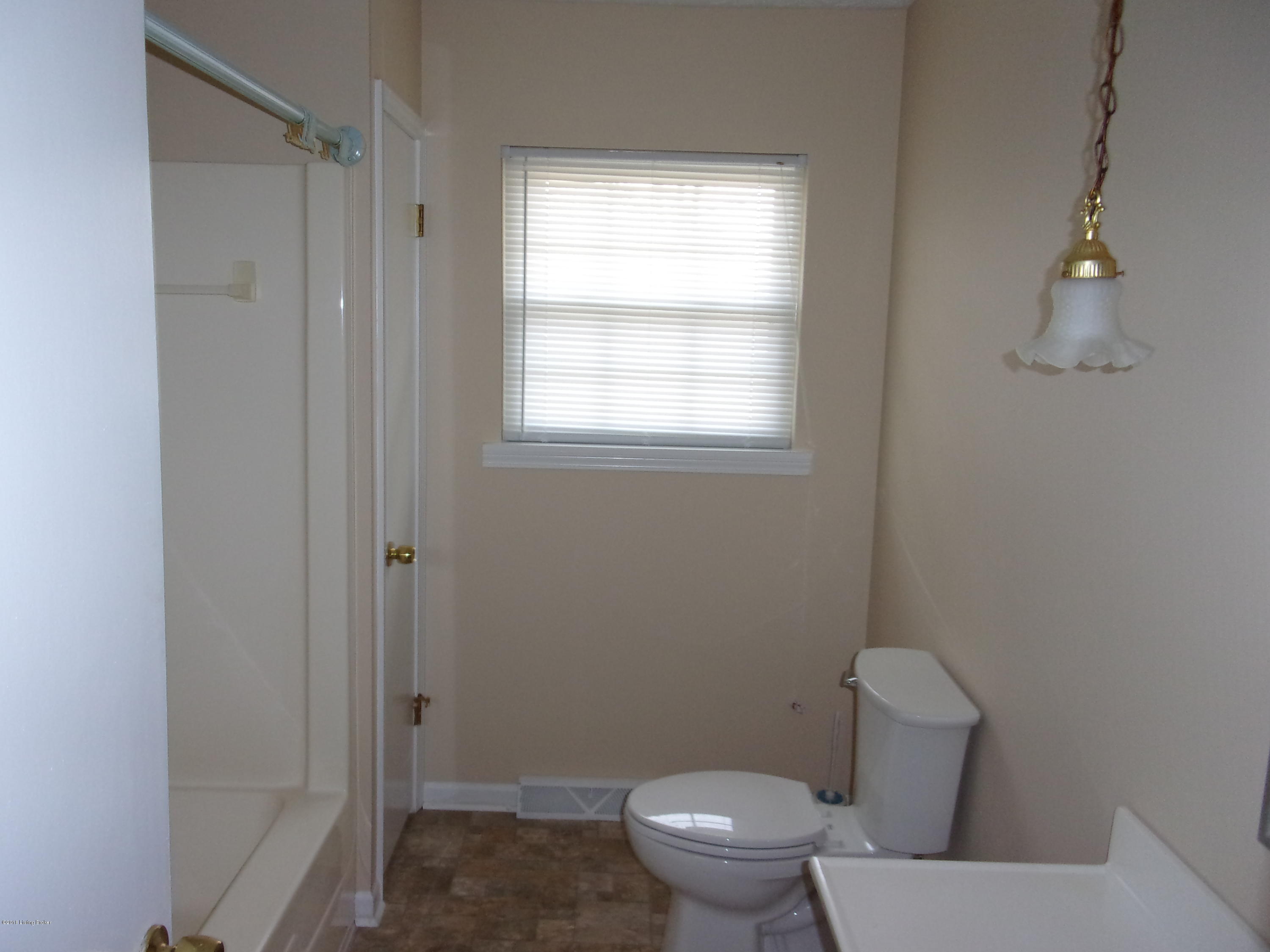 479 Clintonville Road Winchester, KY 40391 - Photo 11 of 22 101_0046