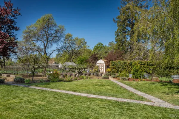 $3,950,000 | 1101 Hedgeside Avenue, Napa, CA 94558