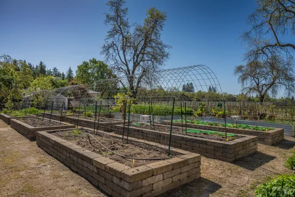 $3,950,000 | 1101 Hedgeside Avenue, Napa, CA 94558