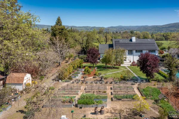 $3,950,000 | 1101 Hedgeside Avenue, Napa, CA 94558
