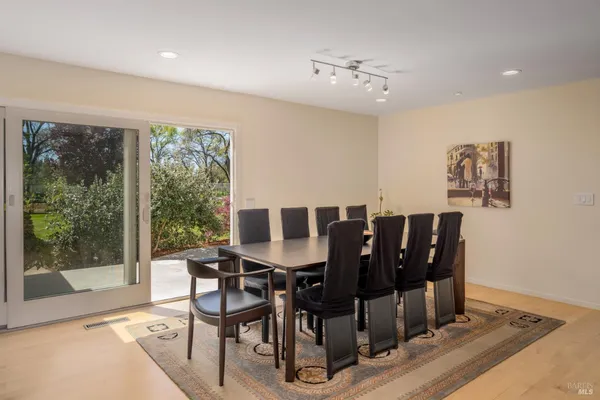 $3,950,000 | 1101 Hedgeside Avenue, Napa, CA 94558