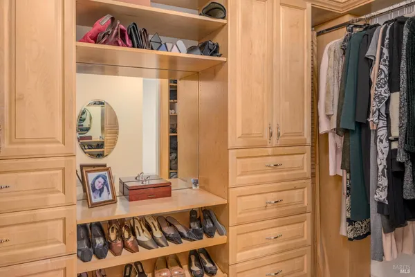 $3,950,000 | 1101 Hedgeside Avenue, Napa, CA 94558