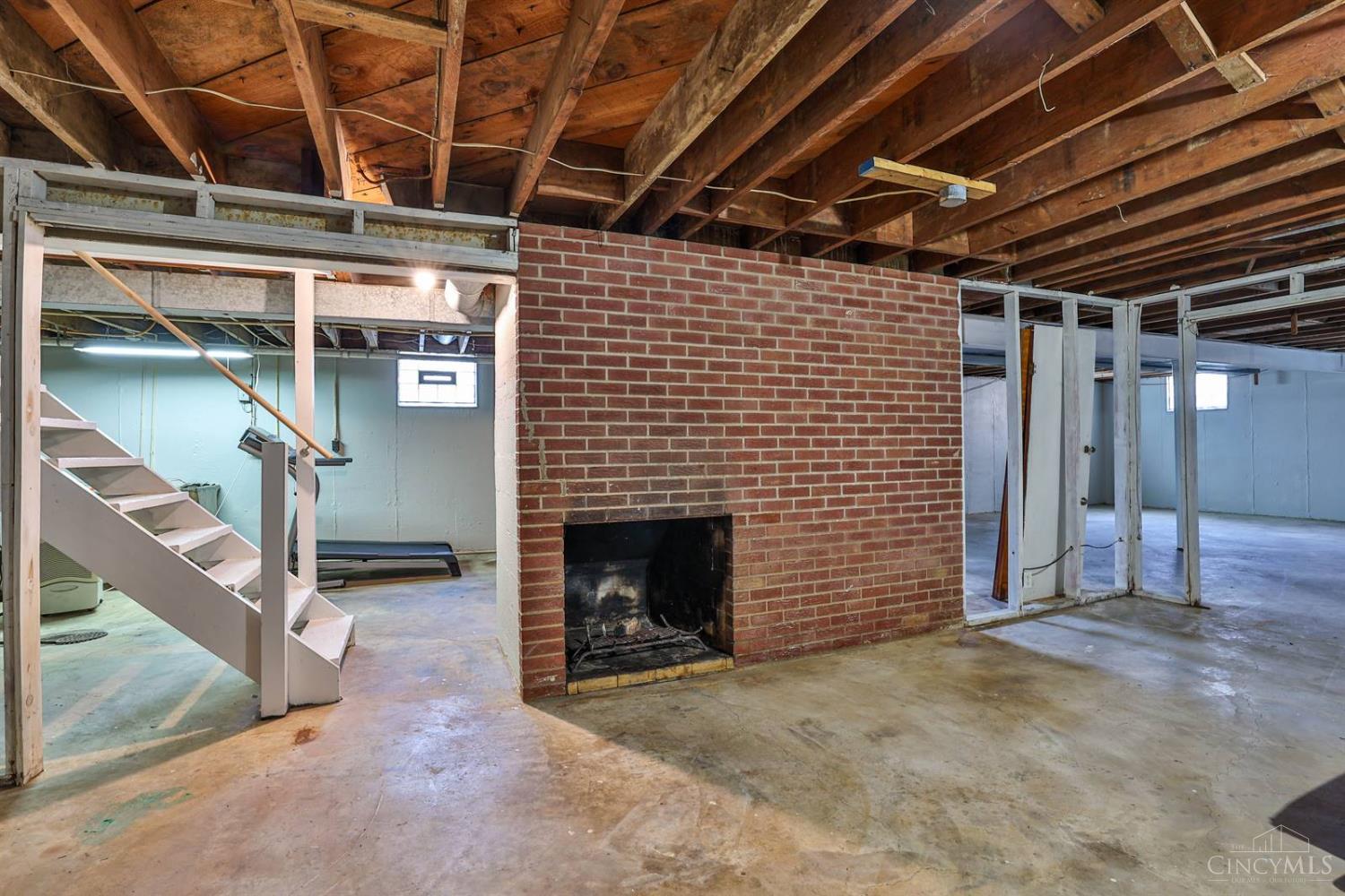 8747 Cheviot Road Cincinnati, OH 45251 - Photo 20 of 28