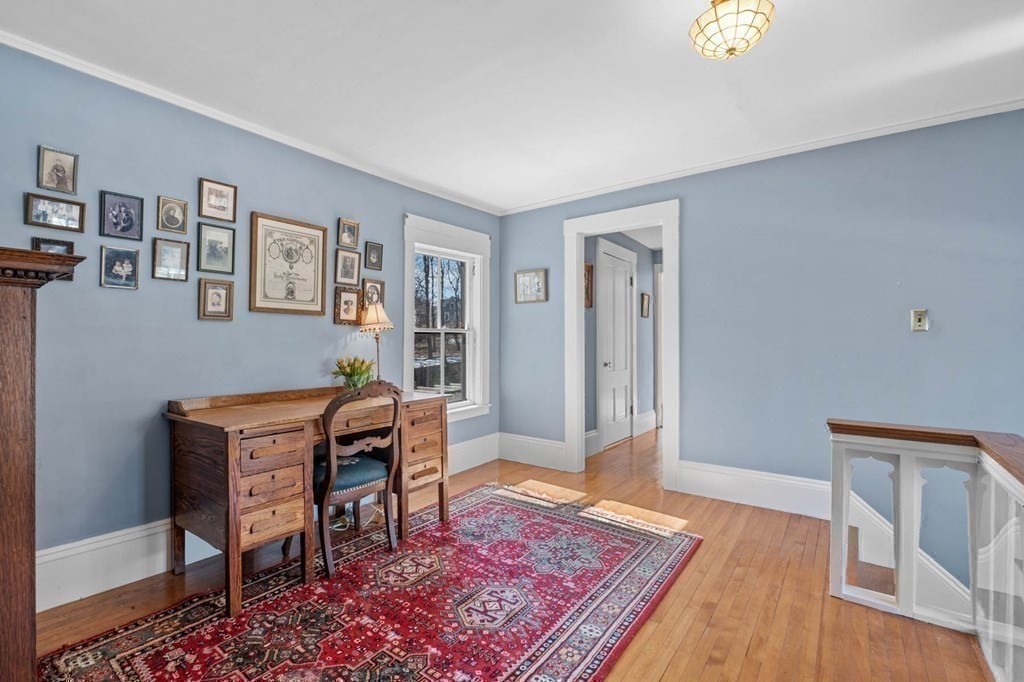 2 South Hampton Road Amesbury, MA 01913 - Photo 14 of 32 a room with furniture rug and window