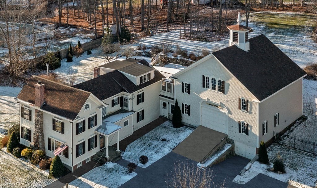 2 South Hampton Road Amesbury, MA 01913 - Photo 32 of 32 a aerial view of a house with a yard