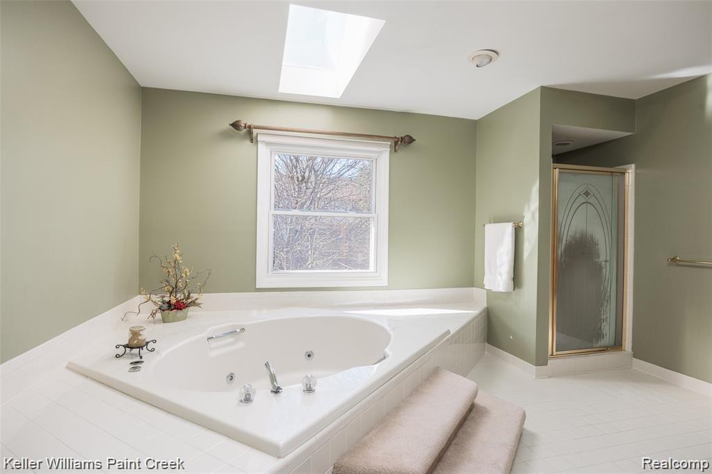 1864 Rapids Way Rochester, MI 48309 - Photo 29 of 52 1864 Rapids Way-29.jpg