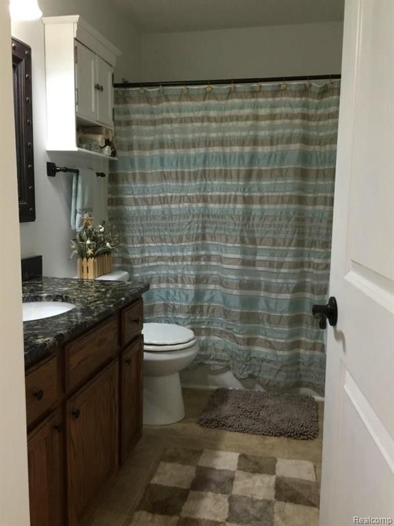 5926 Bentley Lake Road Howell, MI 48843 - Photo 14 of 22