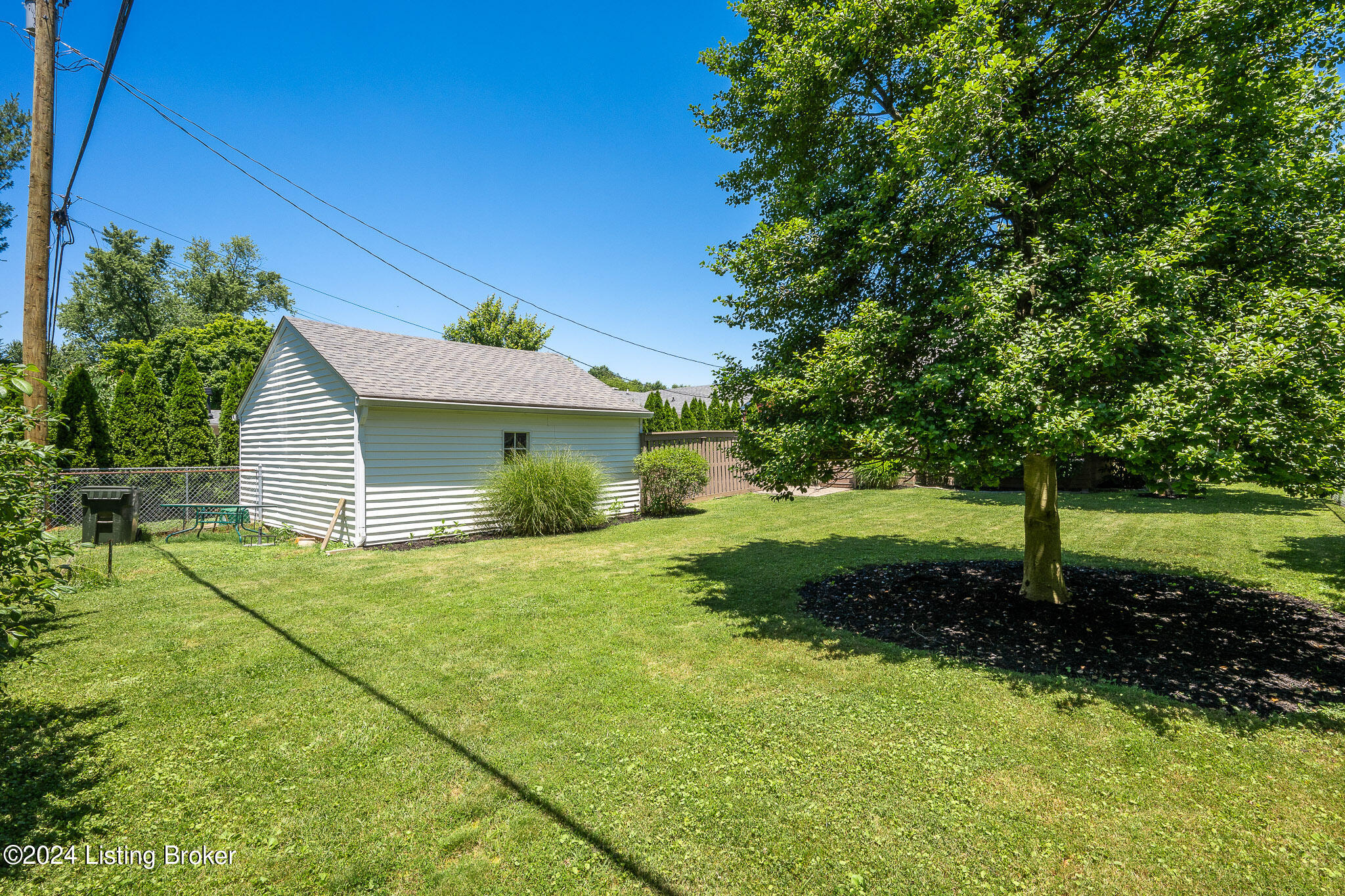 708 Indian Ridge Road Louisville, KY 40207 - Photo 51 of 53 708 Indian Ridge Rd-51