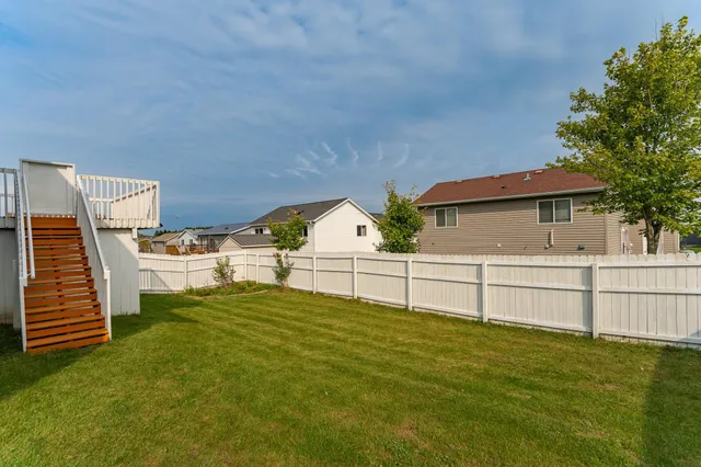 $305,000 | 406 7th Street Northwest, Dodge Center, MN 55927