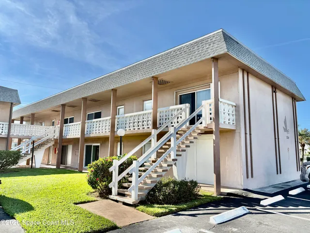 $1,800 | 3150 North Atlantic Avenue, Unit 17220, Cocoa Beach, FL 32931
