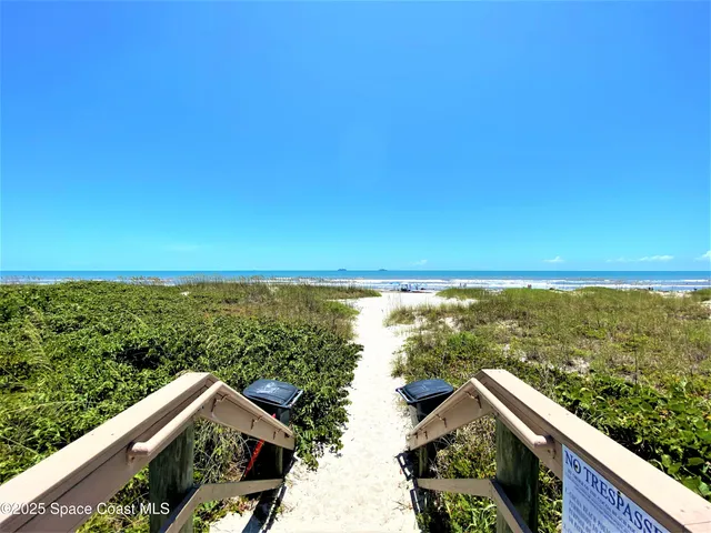 $1,800 | 3150 North Atlantic Avenue, Unit 17220, Cocoa Beach, FL 32931