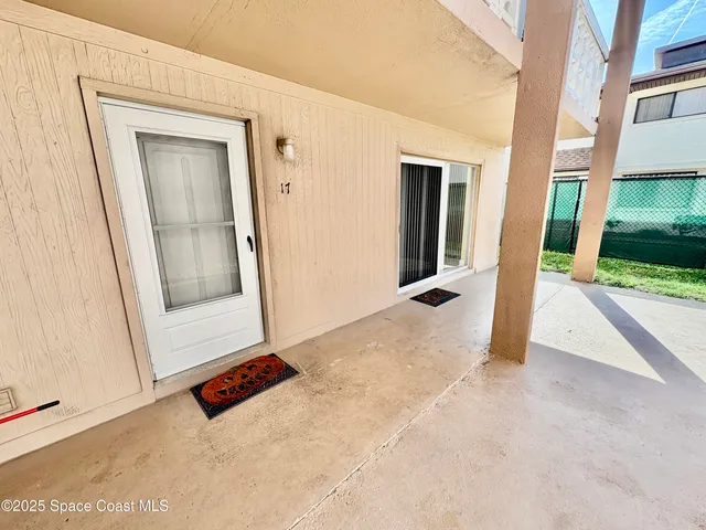 $1,800 | 3150 North Atlantic Avenue, Unit 17220, Cocoa Beach, FL 32931