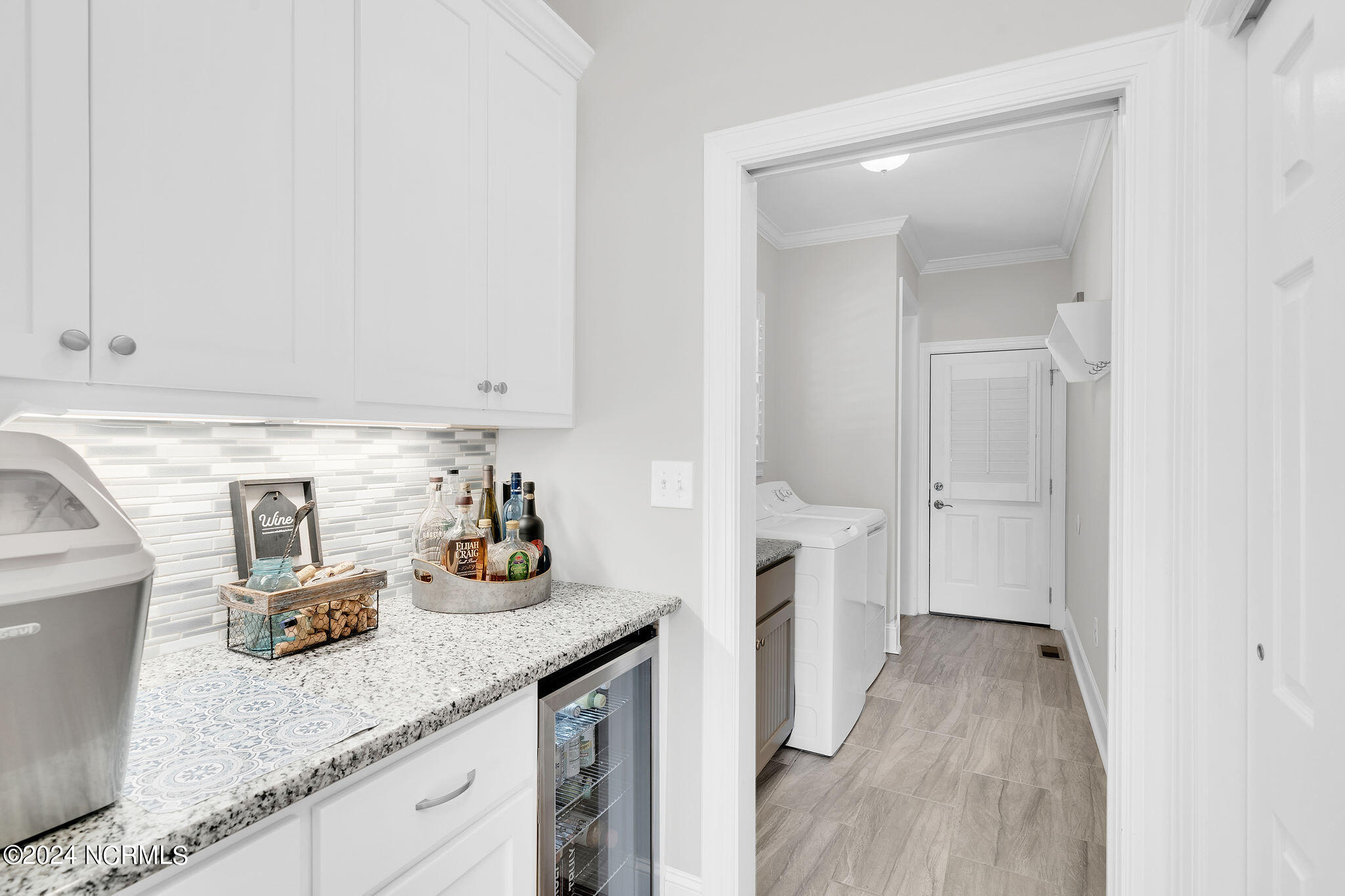 196 Cedar Point Drive Wallace, NC 28466 - Photo 17 of 52 Coffee Bar