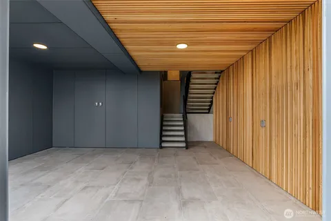 $1,228,000 | 6038 50th Avenue Northeast, Unit B, Seattle, WA 98115