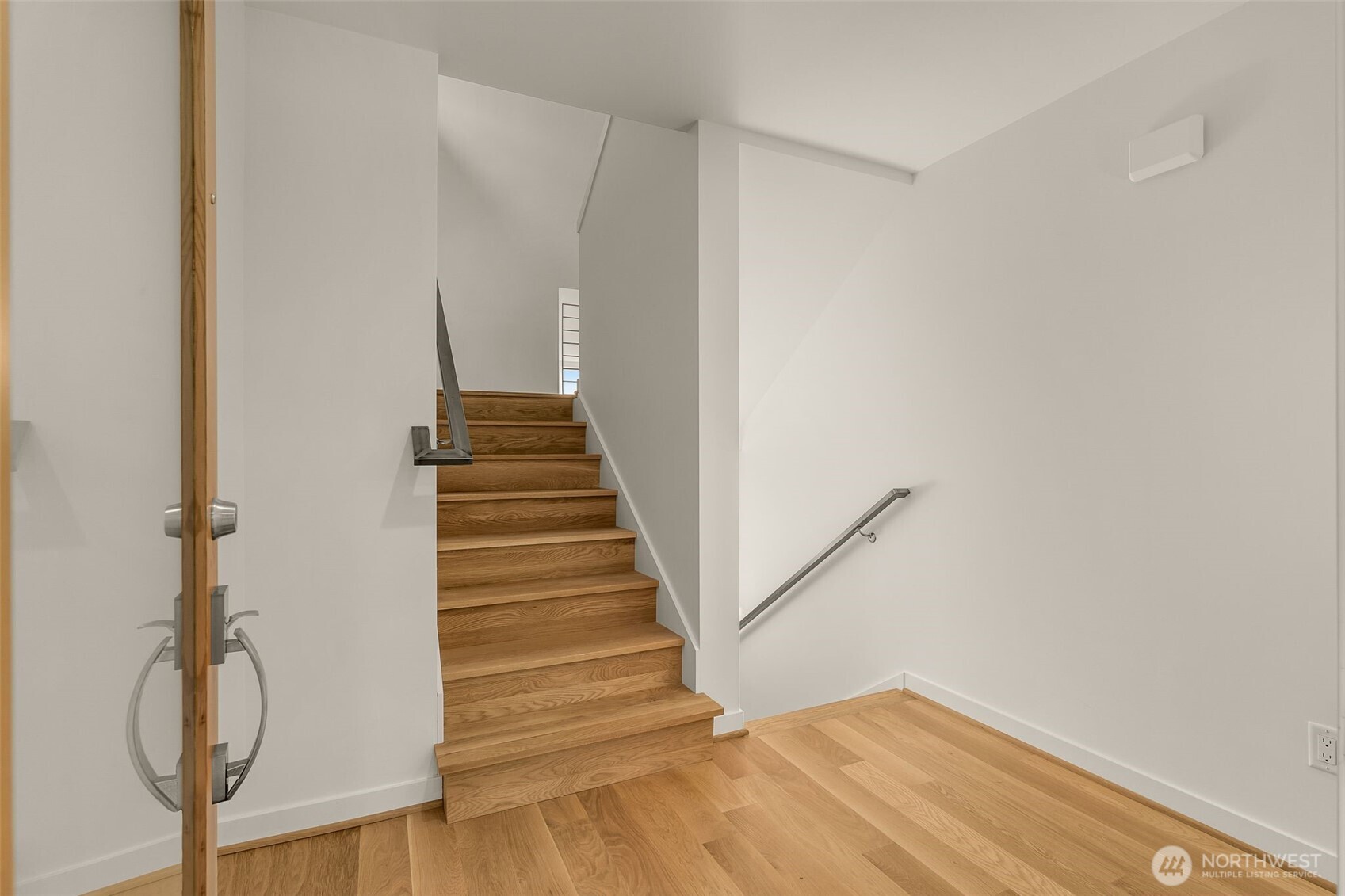 6038 50th Avenue Northeast, Unit B Seattle, WA 98115 - Photo 5 of 25