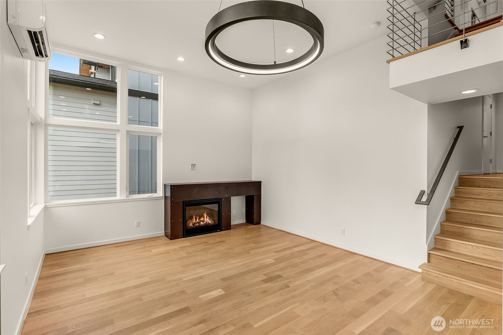 6038 50th Avenue Northeast, Unit B Seattle, WA 98115 - Photo 7 of 25