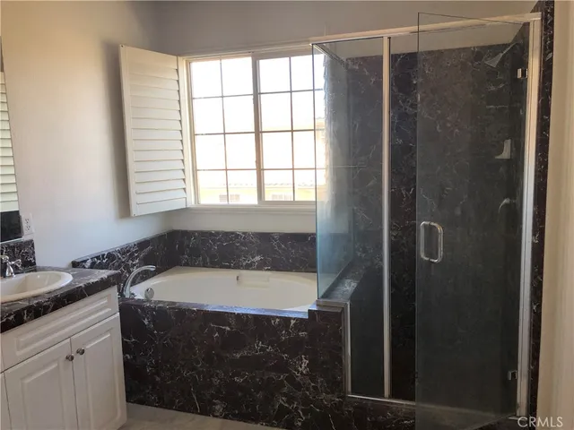 $4,200 | 122 Vintage, Unit 20, Irvine, CA 92620