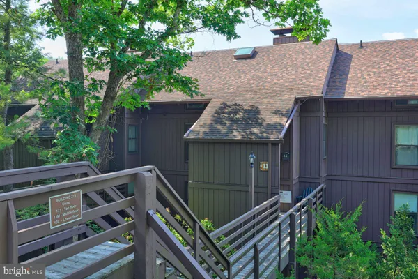 $189,900 | 274 The Hill Road, Unit 13A, Basye, VA 22810