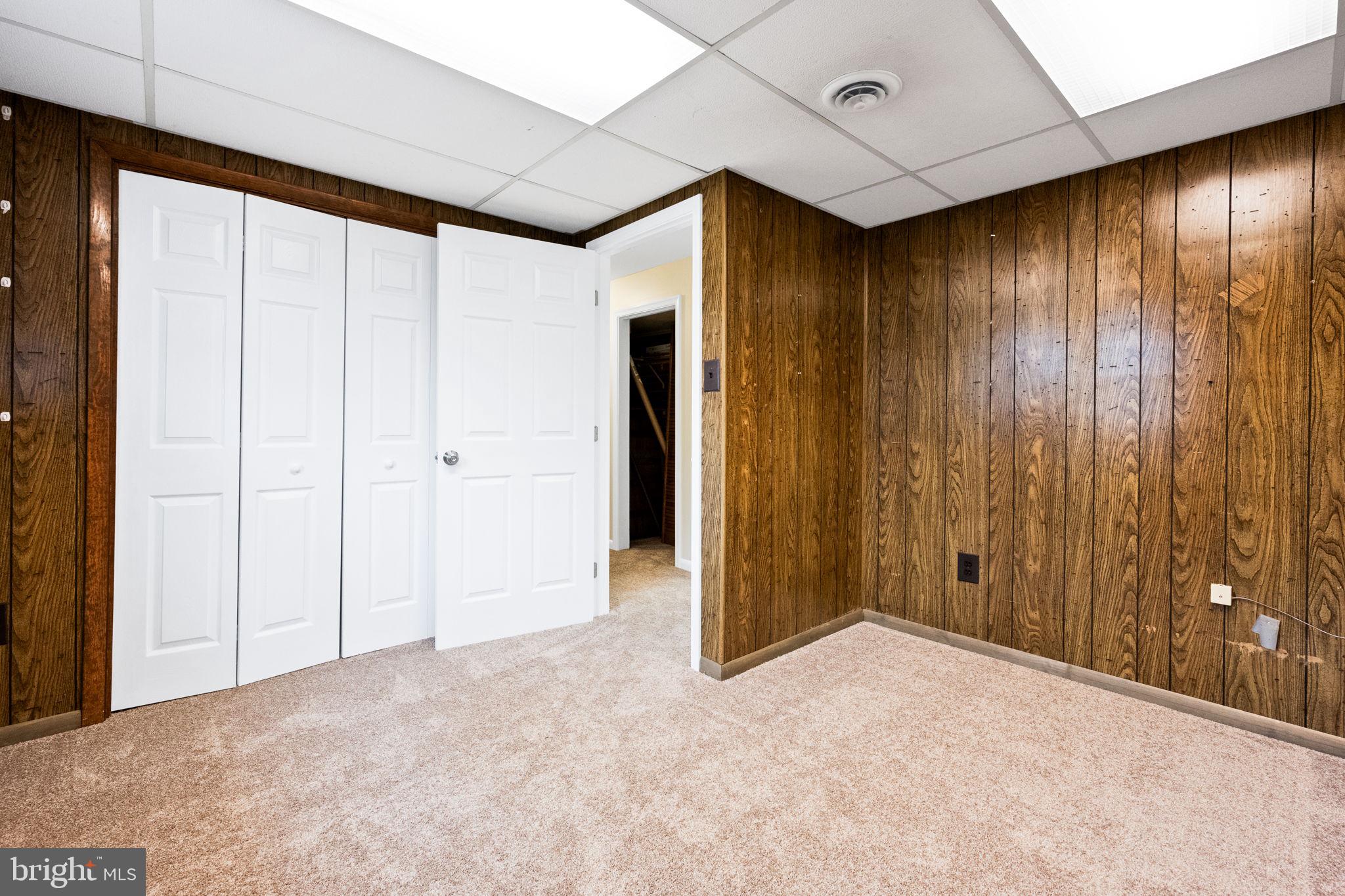 1306 East Beech Road Sterling, VA 20164 - Photo 24 of 33 Gallery Image 24