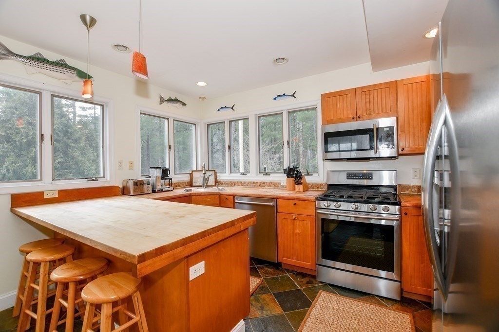 195 A Converse Road Marion, MA 02738 - Photo 8 of 37