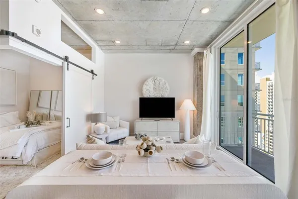 $3,261 | 601 North 12th Street, Unit B5, Tampa, FL 33602