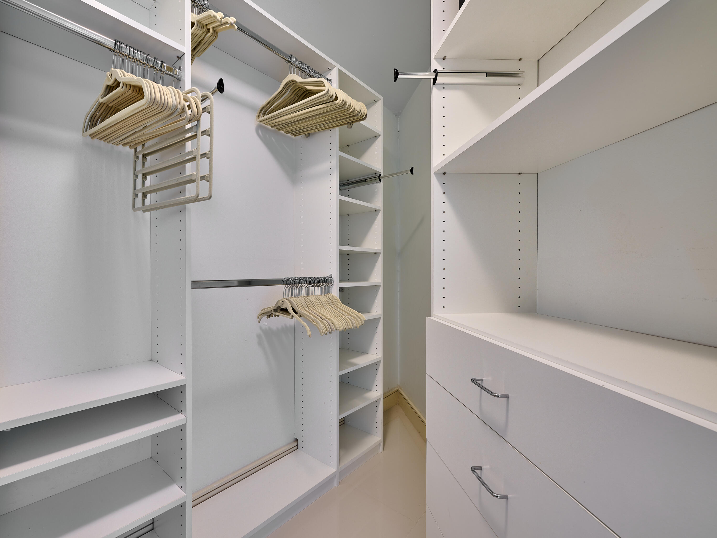 550 South Ocean Boulevard, Unit 1405 Boca Raton, FL 33432 - Photo 10 of 63 C PYL 0027