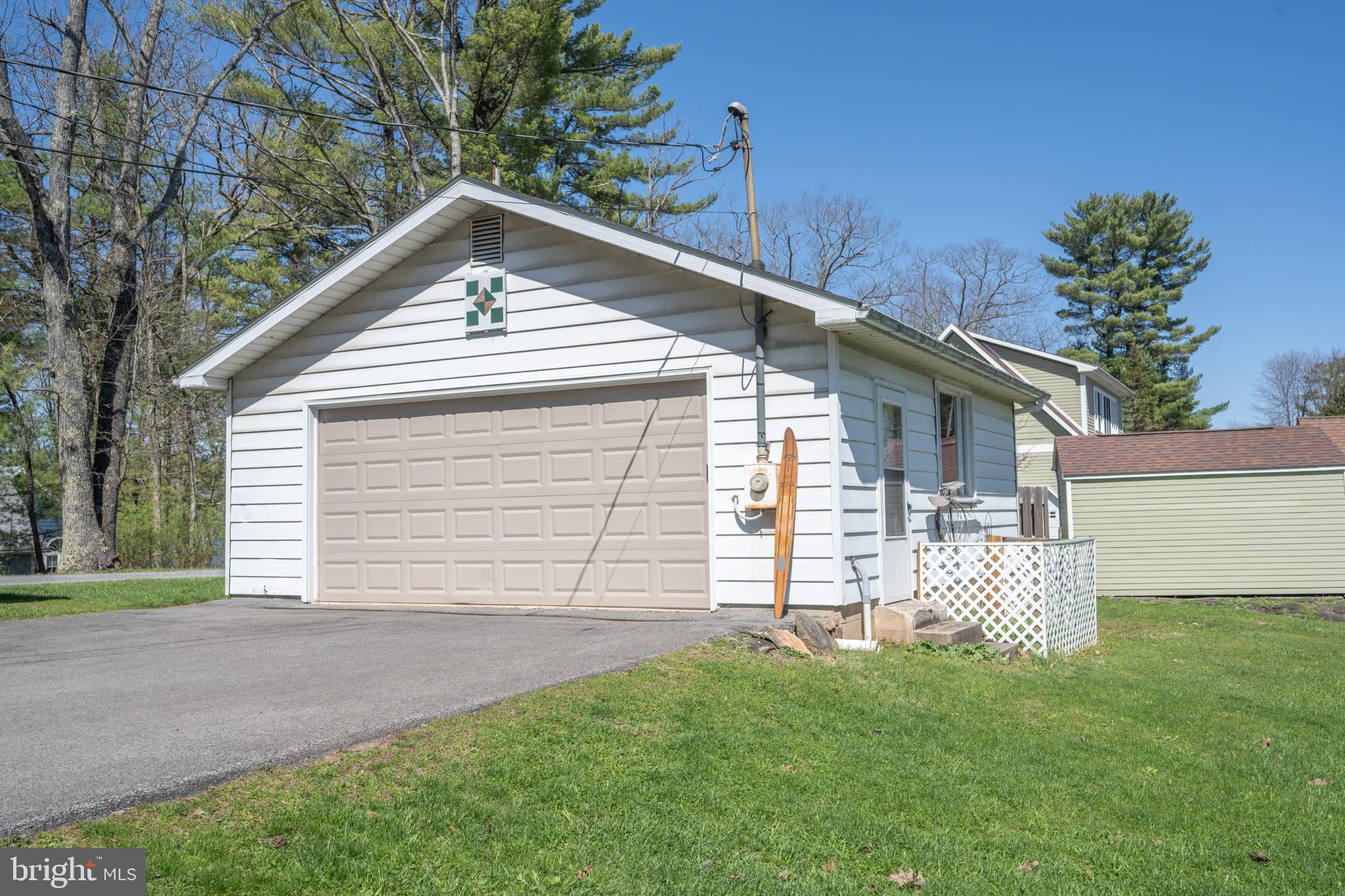 2332 Paradise Point Road Oakland, MD 21550 - Photo 27 of 74 Gallery Image 27